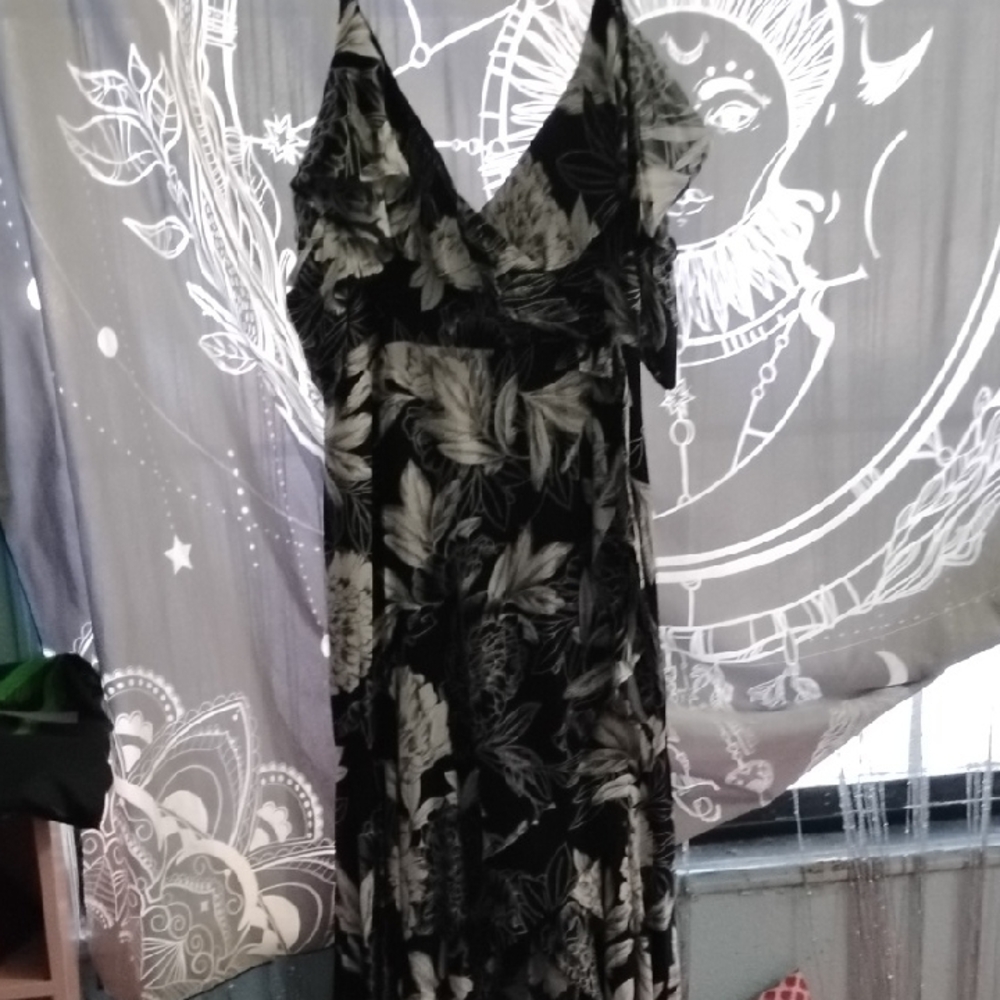 Bardot Black and Gray V-Neck Maxi Dress